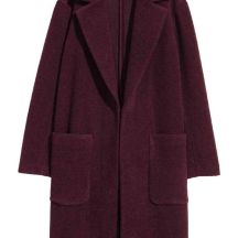 Plum loose-fitted coat by H&M (Harper’s Bazaar 2017)